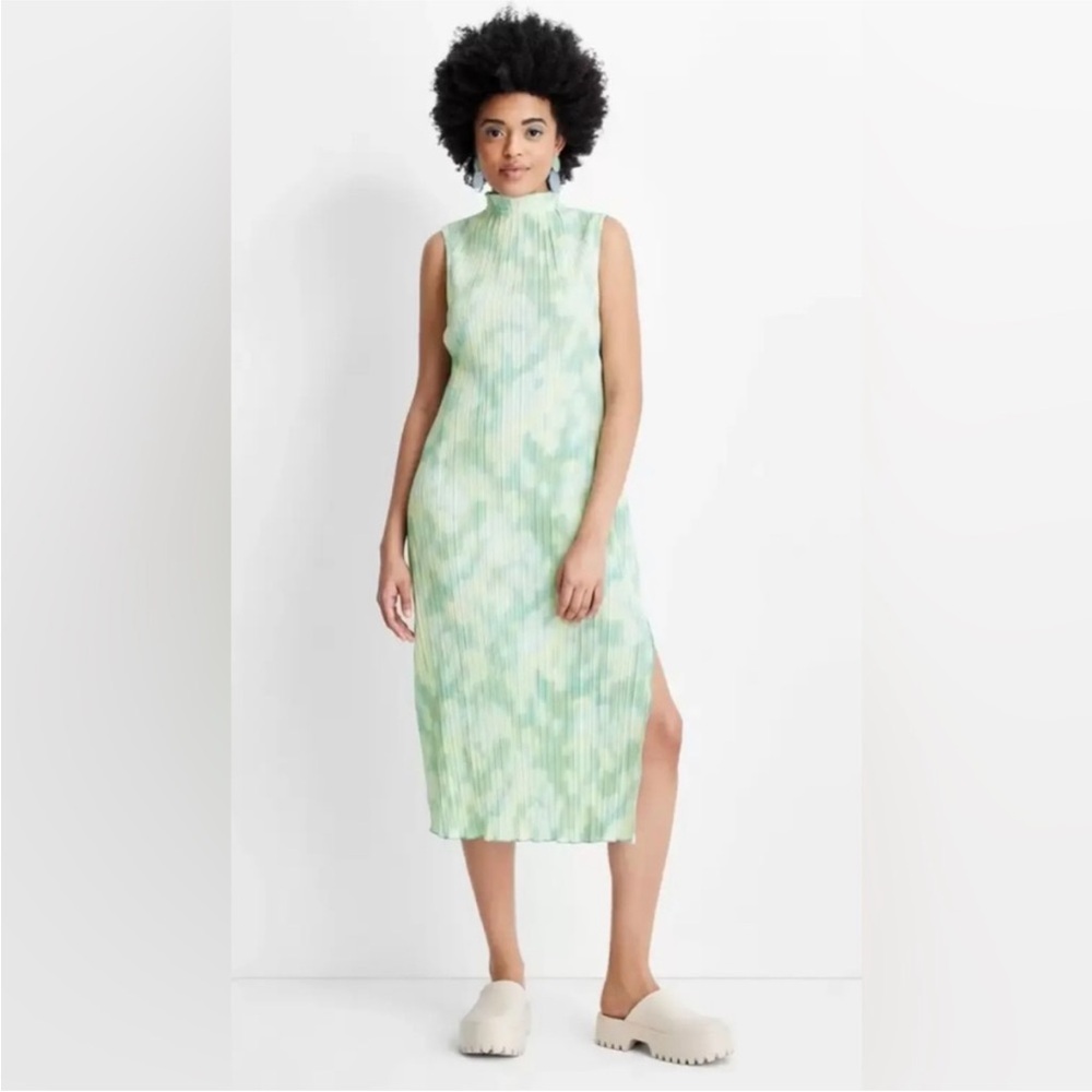 Future Collective Chic Mint Green Sleeveless Midi Dress